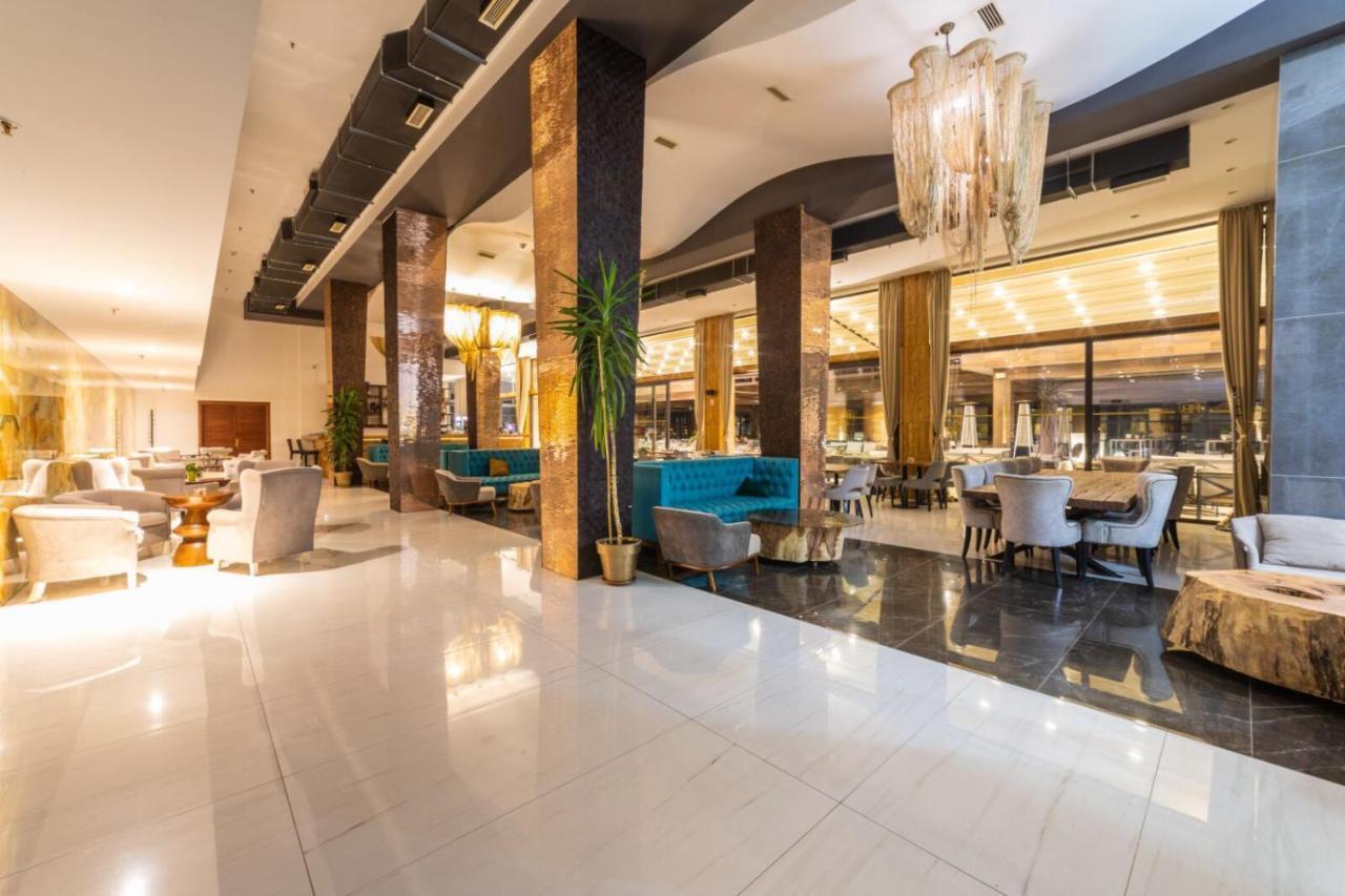 Hotel Berane Exterior photo